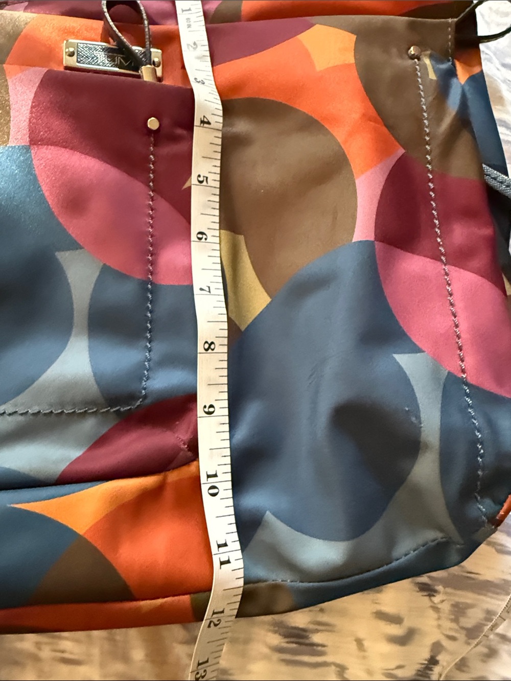 TUMI Voyageur Sumatra Crossbody Bag Geometric Autumn Eclipse Print - EUC - Picture 7 of 7